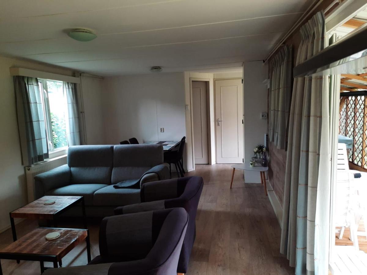 Chalet Lobke Voorthuizen Bagian luar foto