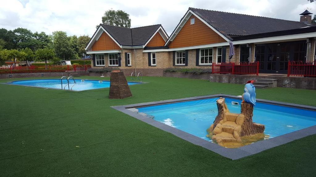 Chalet Lobke Voorthuizen Bagian luar foto