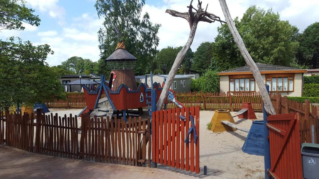 Chalet Lobke Voorthuizen Bagian luar foto