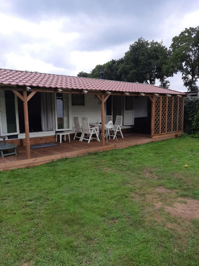 Chalet Lobke Voorthuizen Bagian luar foto